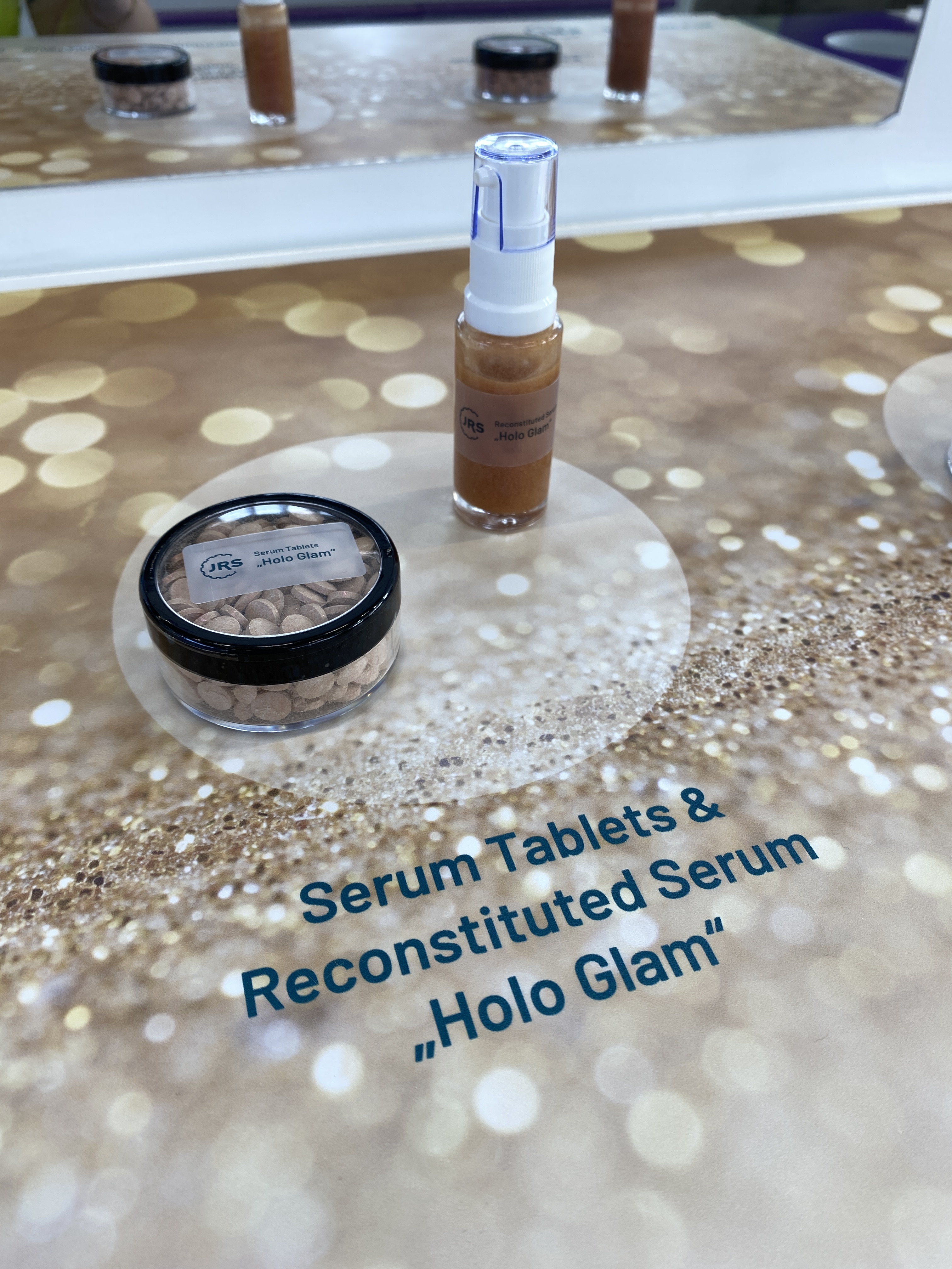 JRS remporte un prix au salon in-cosmetics global 2025 pour ses comprimés de sérum